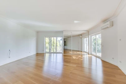 Moradia T4 para Arrendamento em Cascais e Estoril