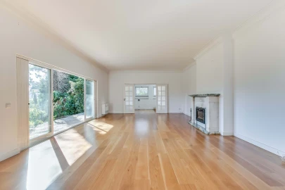 Moradia T4 para Arrendamento em Cascais e Estoril