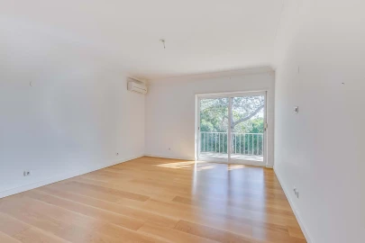 Moradia T4 para Arrendamento em Cascais e Estoril