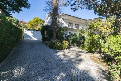 Moradia T4 para Arrendamento em Cascais e Estoril