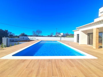Moradia T4 para Venda em Lagoa e Carvoeiro