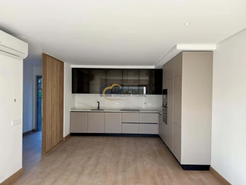 Apartamento T3 para Venda em Albufeira e Olhos de Água