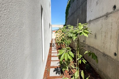 Moradia T4 para Venda em São Gonçalo
