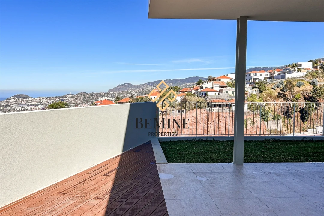 Moradia T4 para Venda em São Gonçalo Foto 3