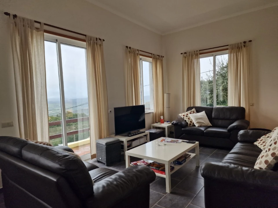 Moradia T3 para Venda em Santa Catarina da Fonte do Bispo Foto 5