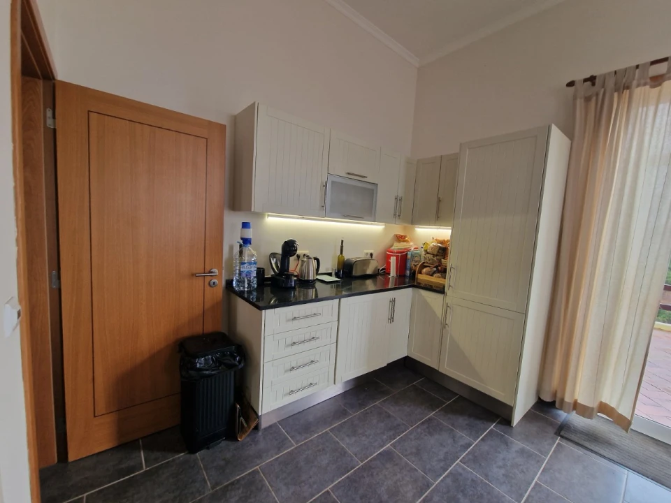 Moradia T3 para Venda em Santa Catarina da Fonte do Bispo Foto 7