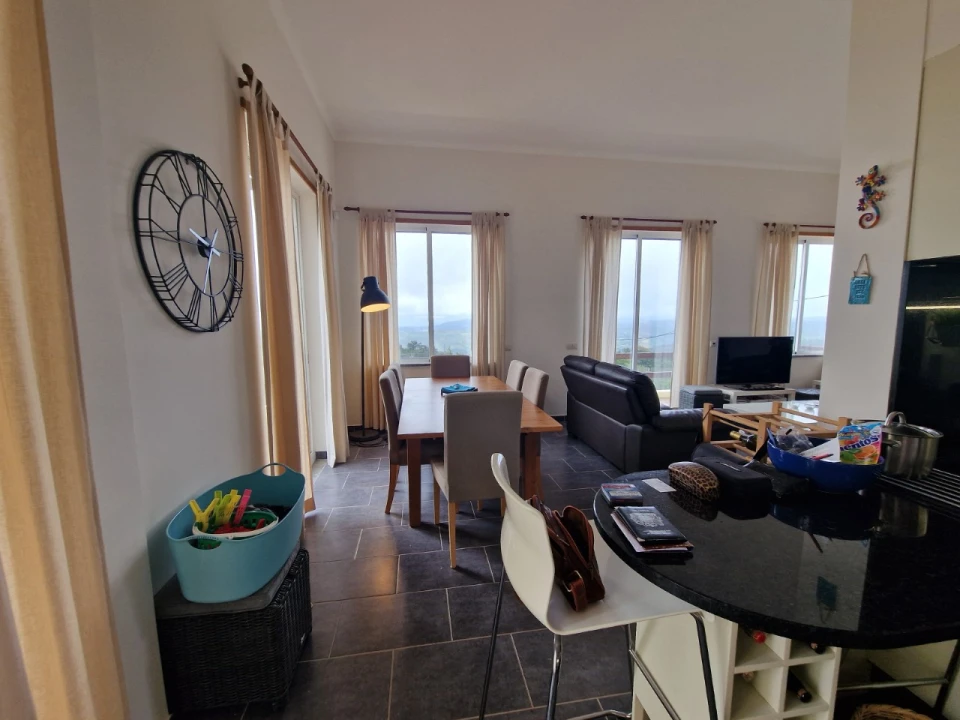 Moradia T3 para Venda em Santa Catarina da Fonte do Bispo Foto 8