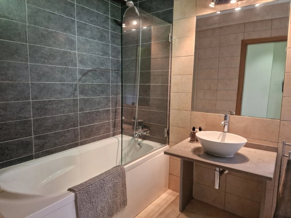 Moradia T3 para Venda em Santa Catarina da Fonte do Bispo Foto 11