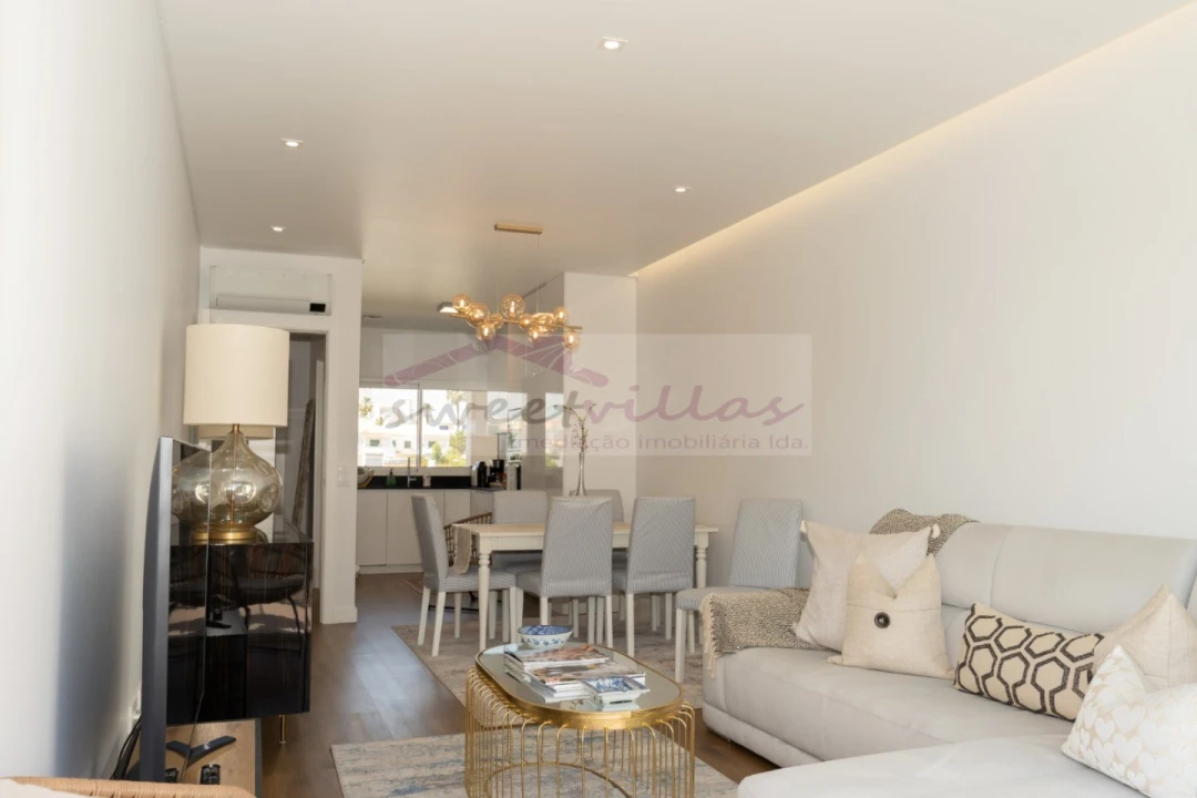 Apartamento T2 para Venda em Albufeira e Olhos de Água Foto 1