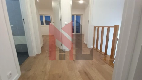 Moradia T4 para Venda em Ericeira