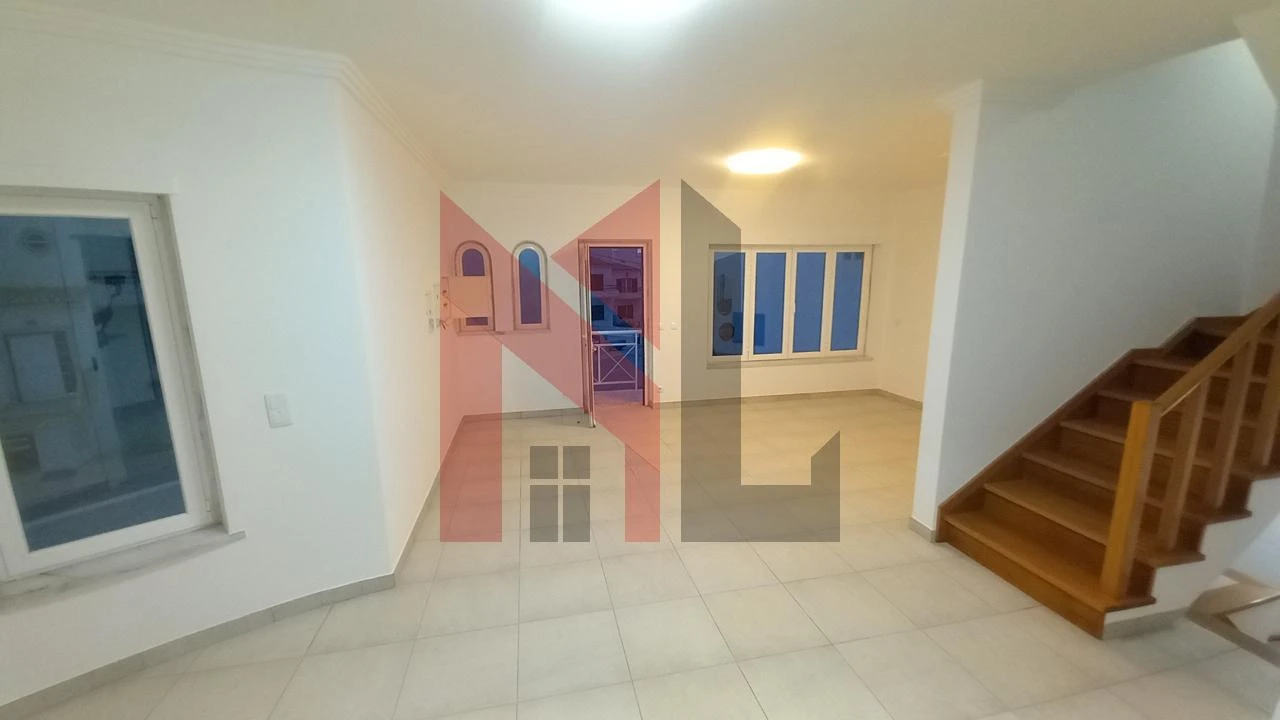Moradia T4 para Venda em Ericeira Foto 2