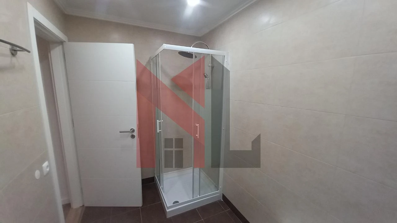 Moradia T4 para Venda em Ericeira Foto 12