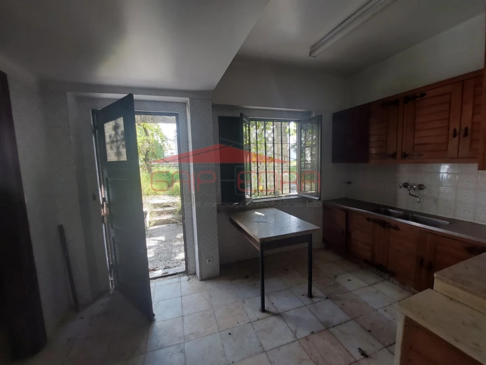 Moradia T11 para Venda em Maiorca Foto 23