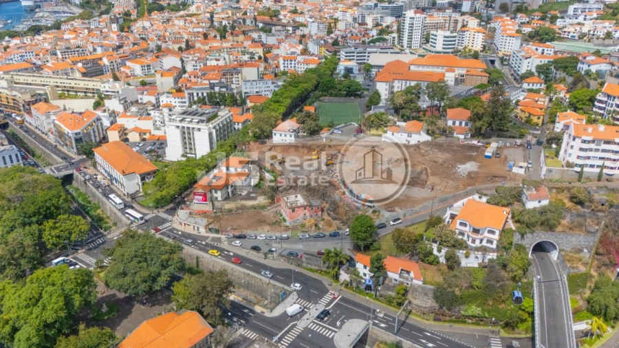 Apartamento T1 para Venda em Funchal (Santa Maria Maior) Foto 41