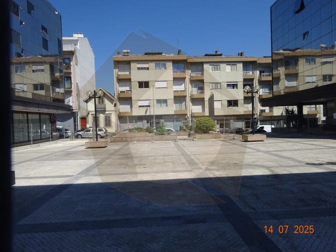 Loja para Arrendamento em Cedofeita, Santo Ildefonso, Sé, Miragaia, São Nicolau e Vitória Foto 26