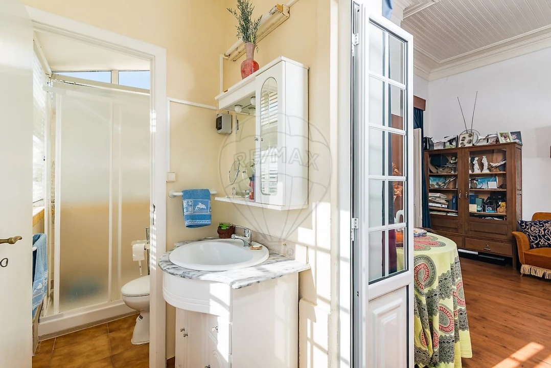 Moradia T7 para Venda em Vermelha Foto 33