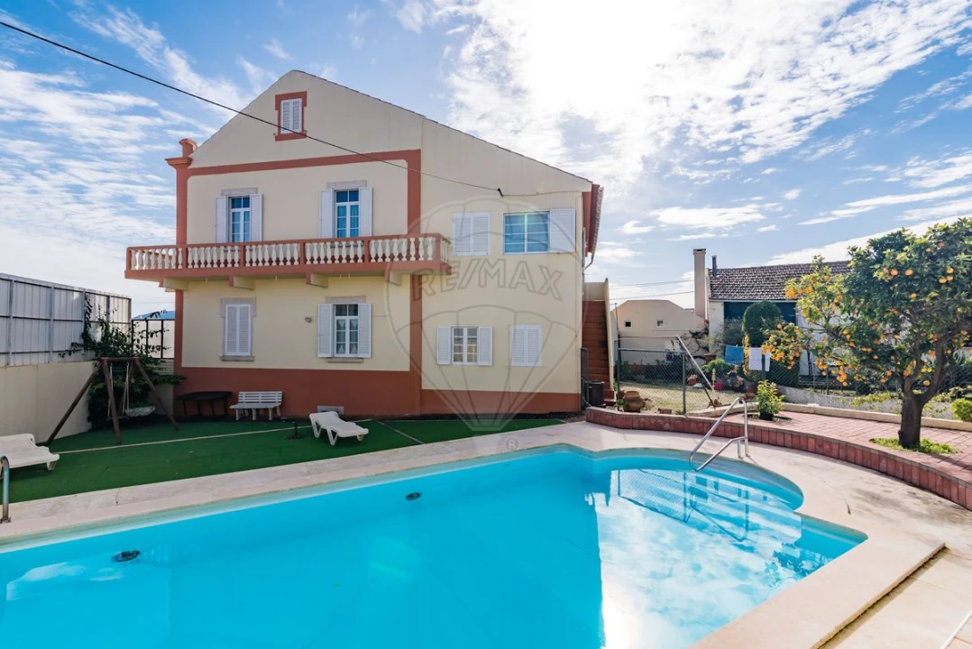 Moradia T7 para Venda em Vermelha Foto 47