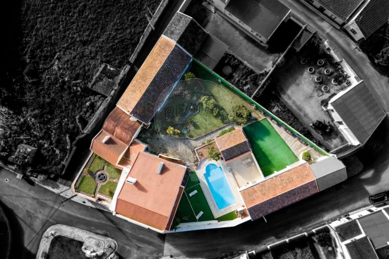 Moradia T7 para Venda em Vermelha Foto 4