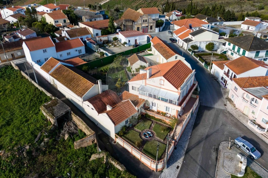 Moradia T7 para Venda em Vermelha Foto 5