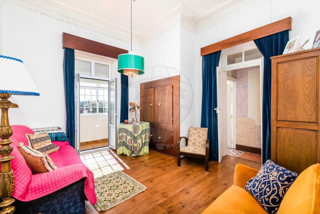 Moradia T7 para Venda em Vermelha Foto 22