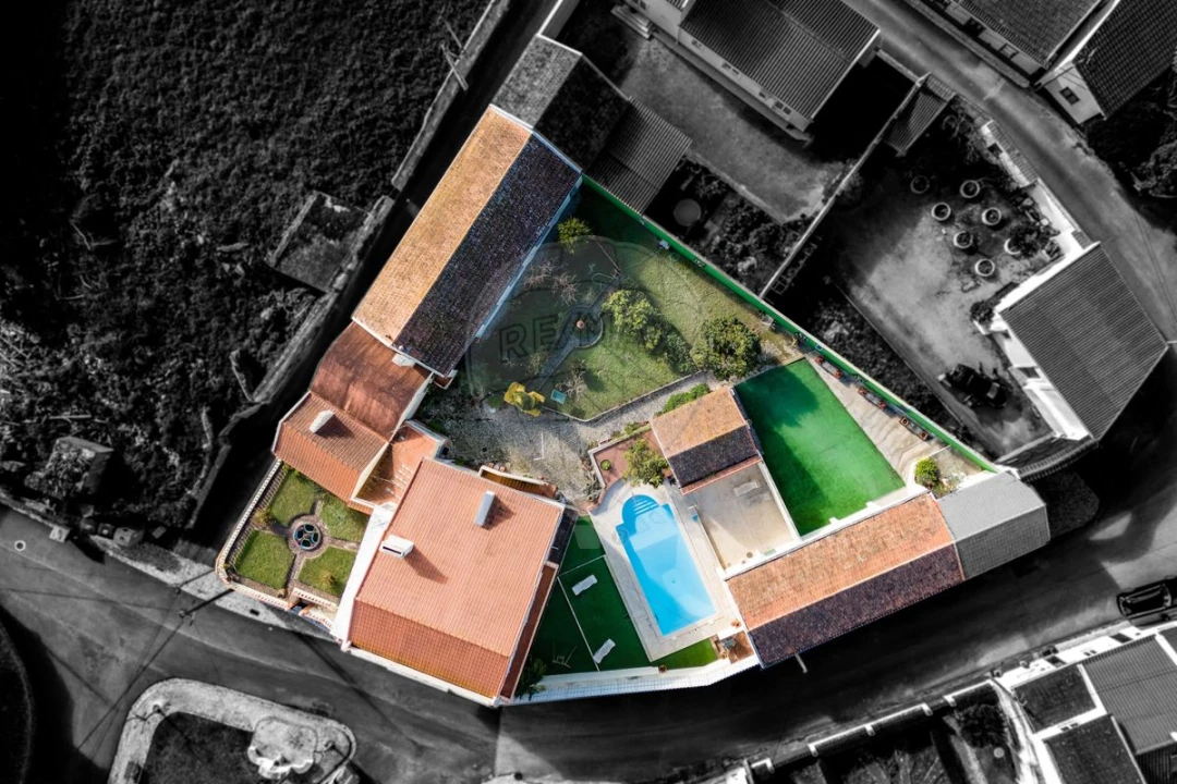 Moradia T7 para Venda em Vermelha Foto 4