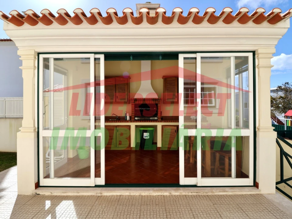 Moradia T4 para Venda em Silveira Foto 20