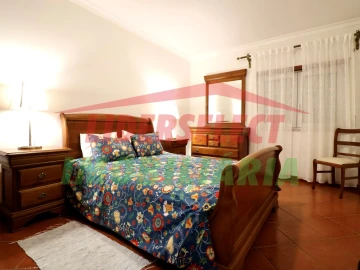 Moradia T4 para Venda em Silveira