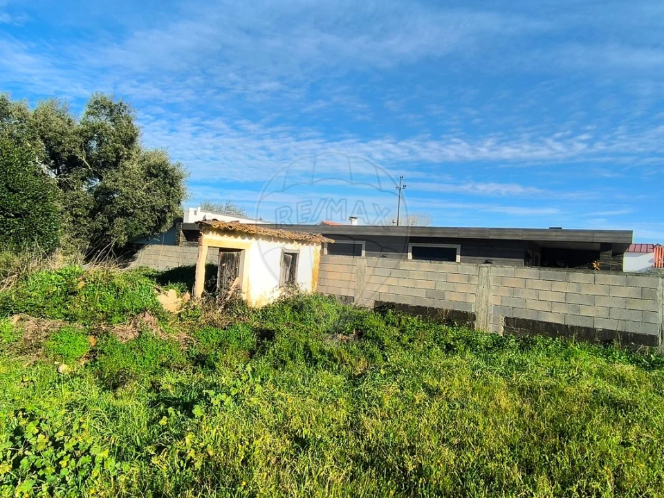 Terreno para Venda em Outeiro da Cortiçada e Arruda dos Pisões Foto 9