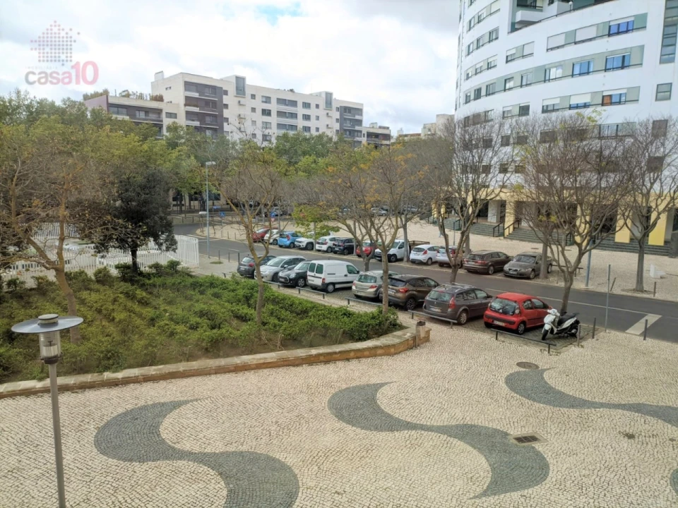 Apartamento T3 para Venda em Parque das Nações Foto 1