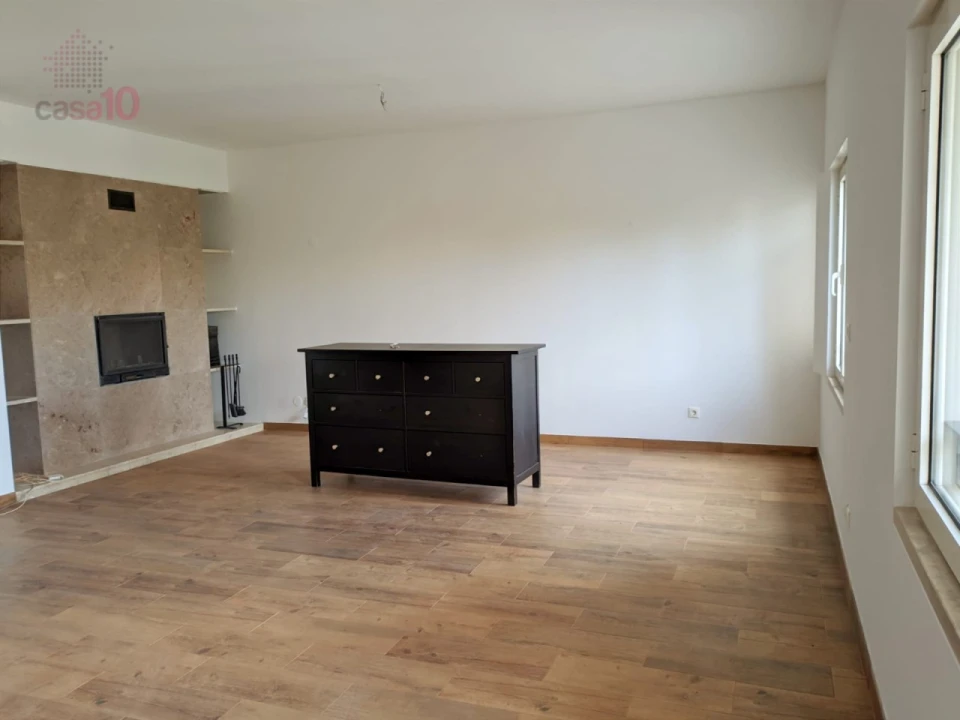 Apartamento T3 para Venda em Parque das Nações Foto 2