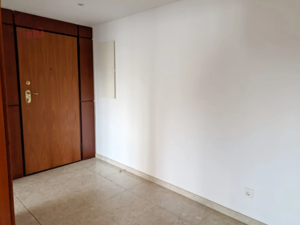 Apartamento T3 para Venda em Parque das Nações Foto 11