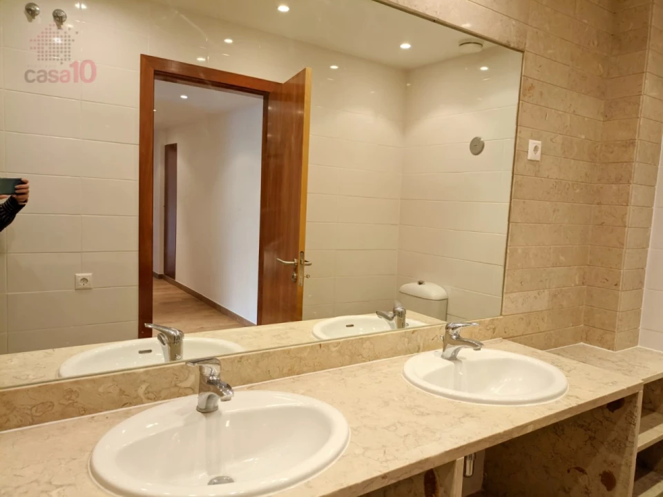 Apartamento T3 para Venda em Parque das Nações Foto 25