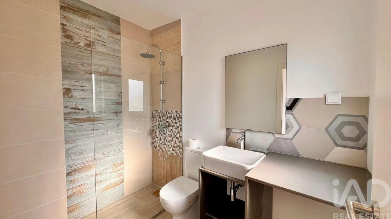 Moradia T2 para Arrendamento em Santo Isidoro Foto 24