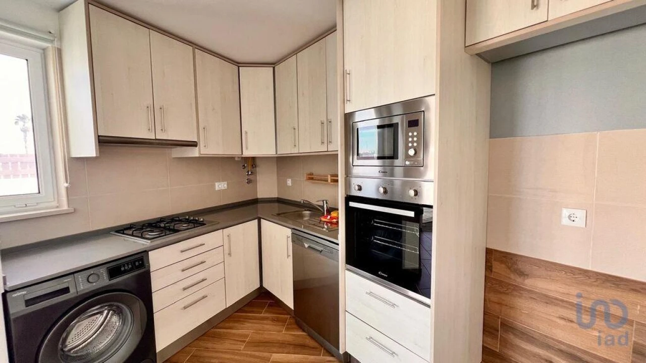 Moradia T2 para Arrendamento em Santo Isidoro Foto 14