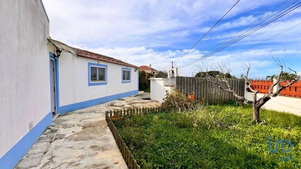 Moradia T2 para Arrendamento em Santo Isidoro Foto 1