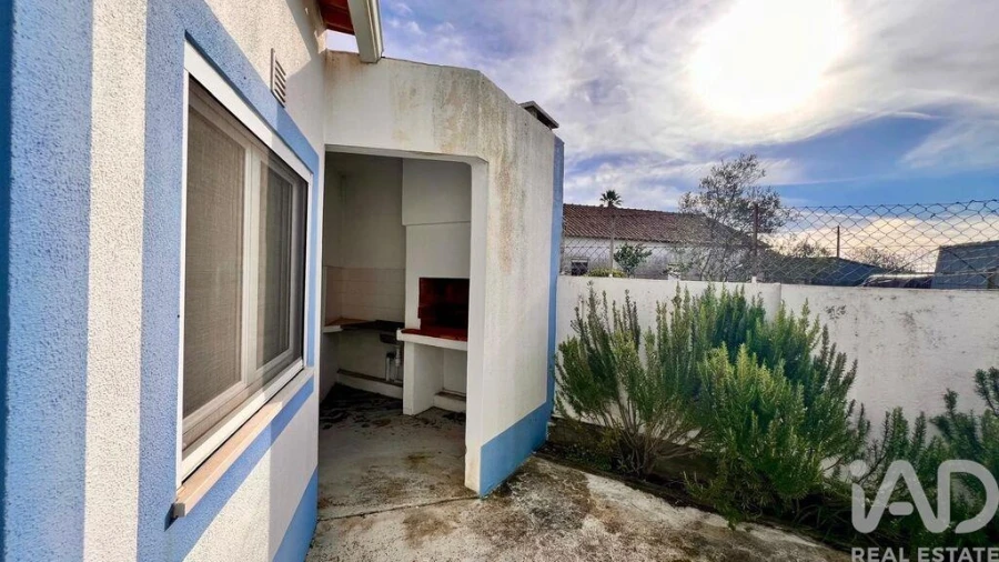 Moradia T2 para Arrendamento em Santo Isidoro Foto 26