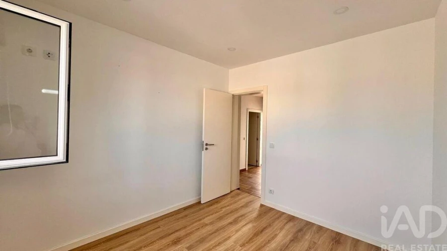 Moradia T2 para Arrendamento em Santo Isidoro Foto 18