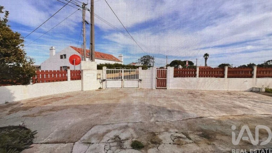 Moradia T2 para Arrendamento em Santo Isidoro Foto 28