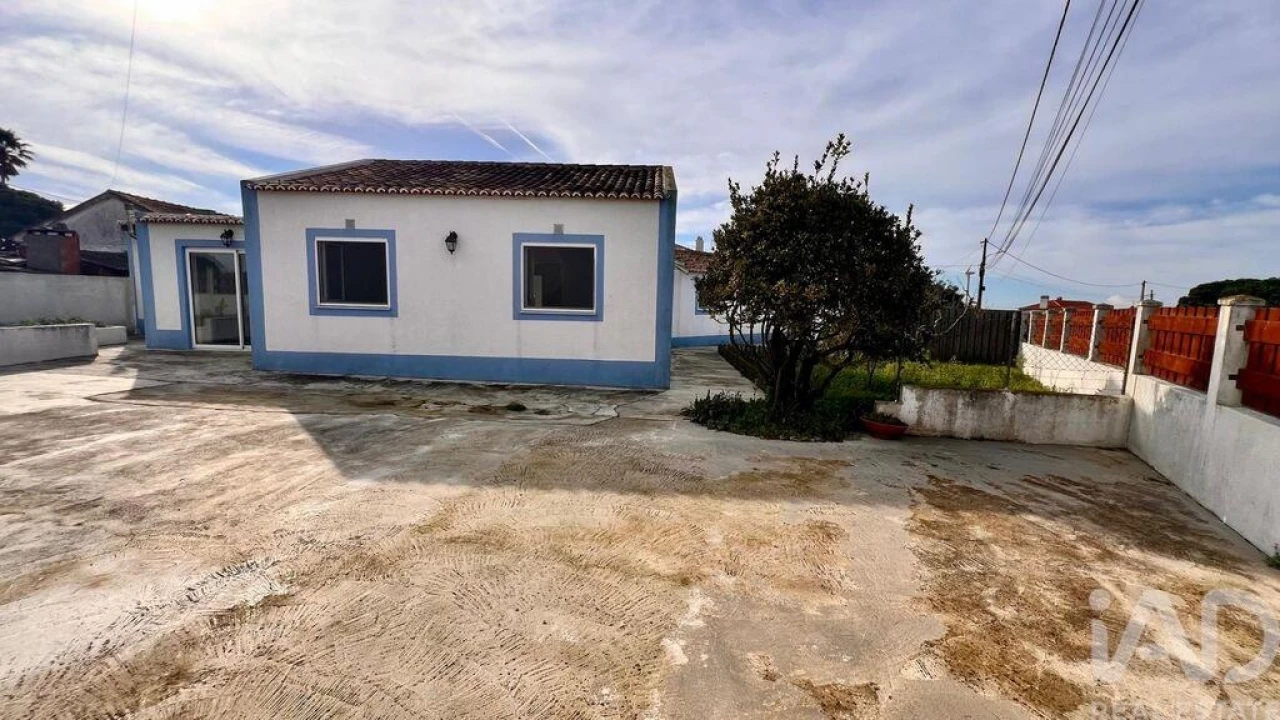 Moradia T2 para Arrendamento em Santo Isidoro Foto 27