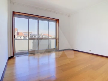 Apartamento T4 para Venda em Ovar, São João, Arada e São Vicente de Pereira Jusã