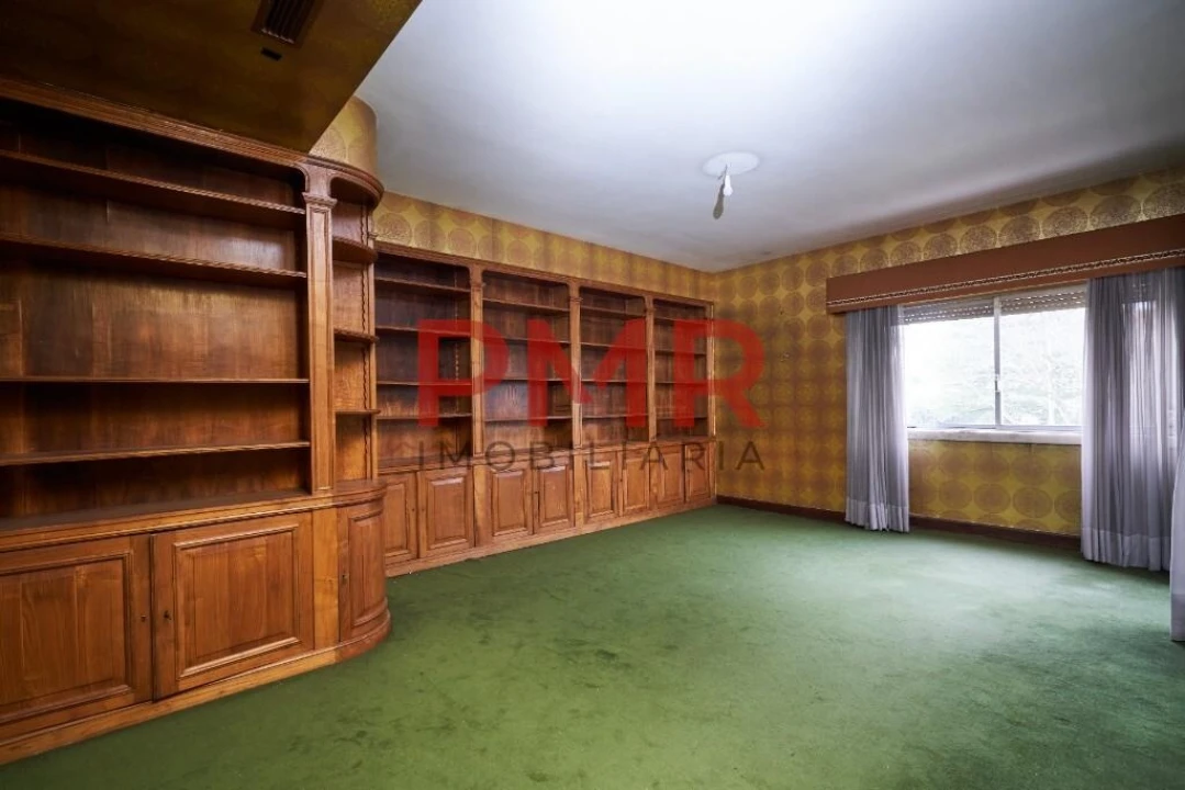 Moradia T7 para Venda em Alvalade Foto 30