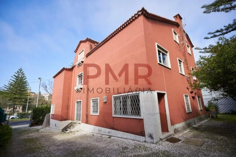 Moradia T7 para Venda em Alvalade Foto 18