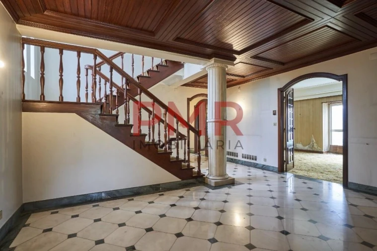 Moradia T7 para Venda em Alvalade Foto 21