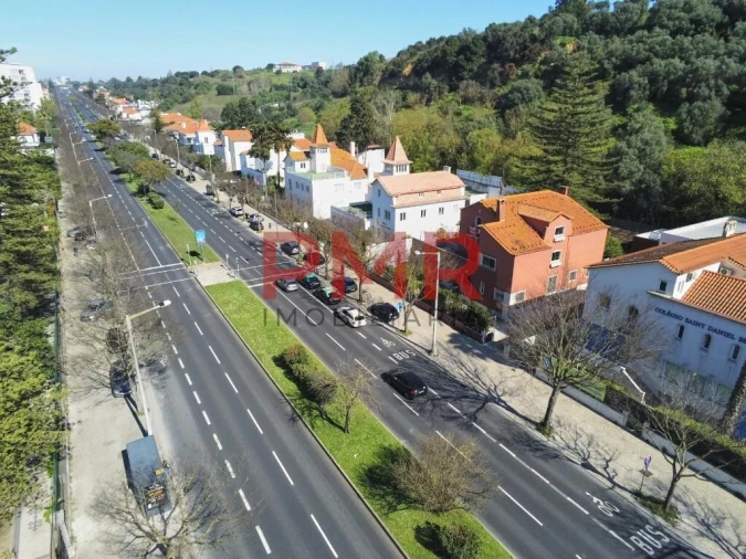 Moradia T7 para Venda em Alvalade Foto 14