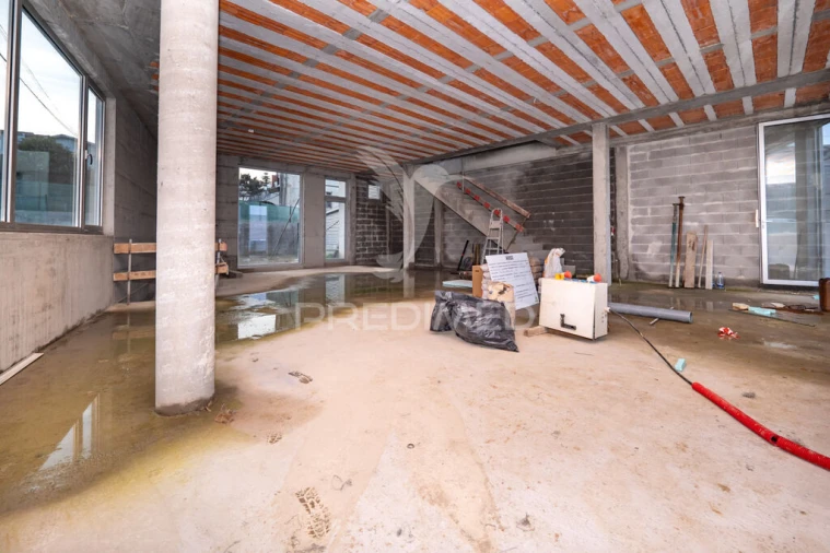 Armazém para Venda em Ferreiros e Gondizalves Foto 13