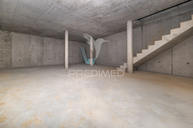 Armazém para Venda em Ferreiros e Gondizalves Foto 11