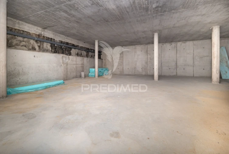 Armazém para Venda em Ferreiros e Gondizalves Foto 10