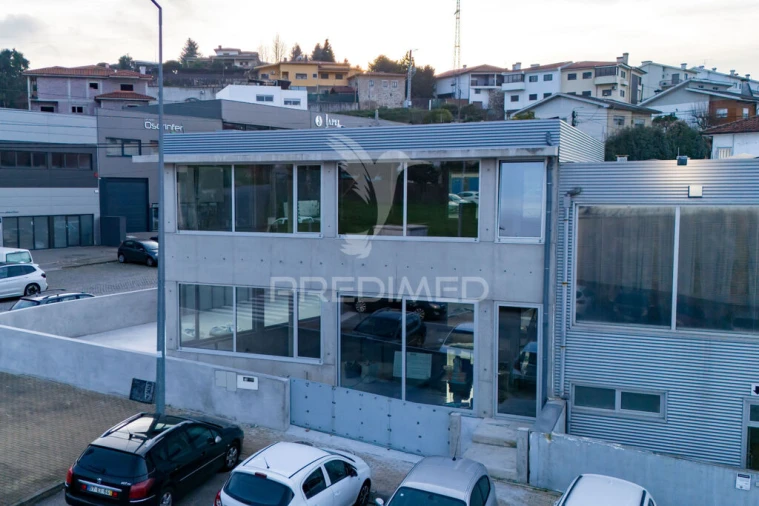 Armazém para Venda em Ferreiros e Gondizalves Foto 17