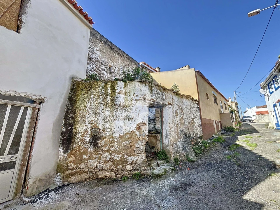 Moradia T2 para Venda em Olho Marinho Foto 3