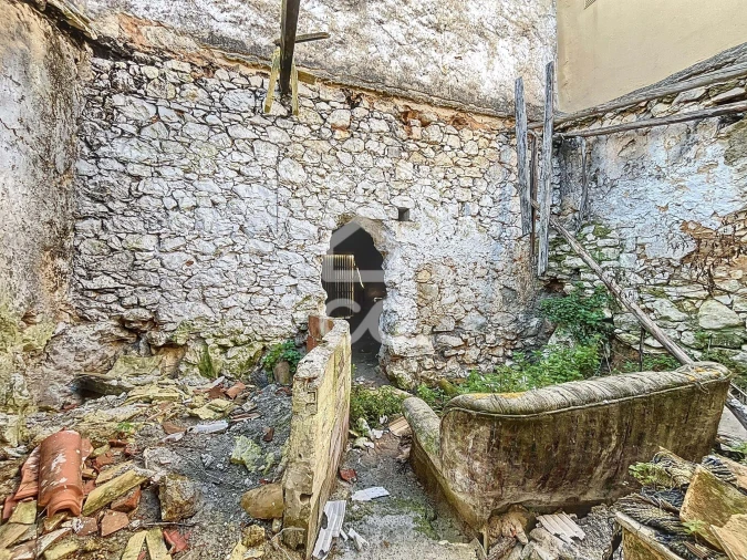 Moradia T2 para Venda em Olho Marinho Foto 5